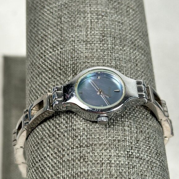 Timex Watch Womens 18mm Oval Blue MOP Dial Silver Tone 5.5" Quartz New Battery - Picture 3 of 12